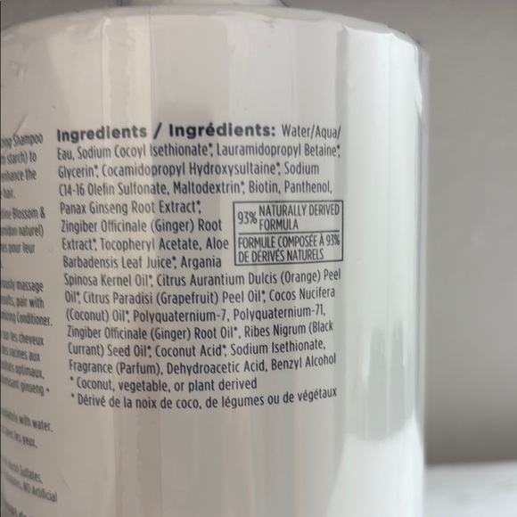 Briogeo Blossom & Bloom Volumizing Shampoo - White - Picture 4 of 6